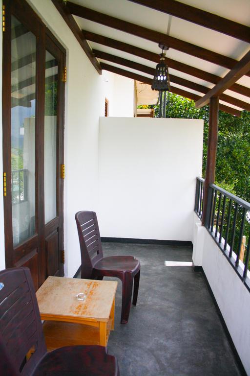 Emerald Mirror Guest Ella Exterior foto